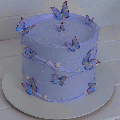 Bolo Euphoria, 14th Birthday Cakes, 15th Birthday Cakes, Bts Cake, Small Birthday Cakes, Butterfly Birthday Cakes, Cake Mini, 16 Birthday Cake, Simple Cake Designs