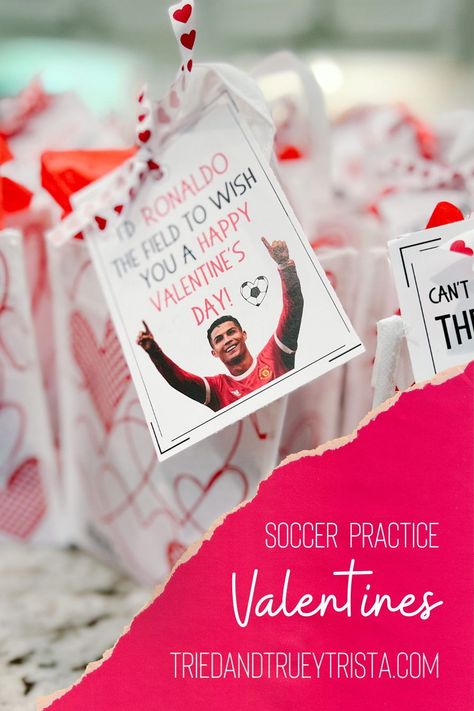 This year when Valentines Day rolled around, I knew we wanted something special for soccer practice. And what's better than some punny, soccer themed Valentine Cards?! Free soccer themed Valentines Cards! Soccer Valentine Ideas, Soccer Valentine Box Ideas, Football Valentines Cards, Soccer Valentines Cards, Soccer Valentines, Monkey Valentine, Valentines Diy Kids, Valentines Day Cards Handmade, Soccer Moms