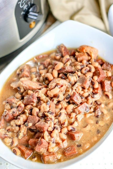 Crockpot Black Eyed Peas Recipe, Crockpot Black Eyed Peas, Black Eyed Peas Recipe Crock Pot, Blackeyed Pea Recipes, Cooking Black Eyed Peas, Blackeyed Peas, Black Eyed Peas Recipe, Peas Recipe, Leftover Ham Recipes