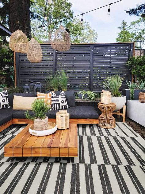 Backyard Decks, Dark Garden, Backyard Seating, Patio Inspiration, Deck Decorating Ideas, Patio Plants, Backyard Inspo, Design Exterior, Outdoor Decor Backyard