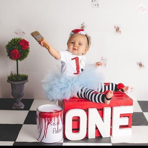 Alice In Wonderland Birthday Outfit Alice In ONEderland tutu | Etsy Alice In Onederland Smash Cake, Onederland Smash Cake, Alice In Wonderland Bunny, Alice In Onederland, Smash Cake Outfit, Cake Outfit, Alice Costume, Alice In Wonderland Tea Party Birthday, Onederland Birthday Party