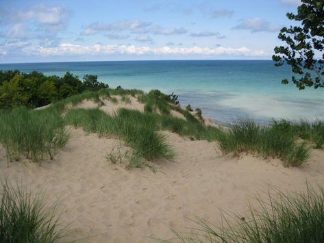 indiana dunes national lakeshore national park Indiana Beach, Indiana Dunes National Park, Gary Indiana, Indiana Dunes, Hiking Spots, Chicago Travel, Fall Hiking, On The Road Again, Places Of Interest