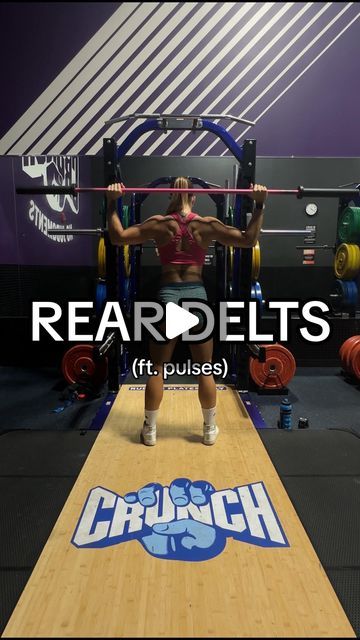 Emily Buwalda on Instagram: "📥 drop this FRONT + REAR DELT PULSE VARIATION into your next upper body day! 🔥 
•
🧨 pro tip - don’t underestimate these suckers! pick a weight that you can do 8-10 reps with. 🔥 
•
🤌🏽 EXPLODE UP when raising the bar at the beginning of the movement.
🤌🏽 make sure that your arms are at least at a 90 degree angle when doing the REAR DELT PULSES.
🤌🏽 SLOW DOWN the movement when lowering the bar back down to starting position (eccentric).
🤌🏽 control the movement the entire way. 🔥 
•
#gymtips #pov #gym #gymfit #gymlife #exercise #fitlife #workout #bodybuilder #bodybuilding #fyp #foryou #foryoupage #trending #training #fit #fitnessgoals #health #fitnesstips #health #personaltraining #shoulders #reardelts #frontdelts" Upper Body Day, Bar Back, Rear Delt, Gym Tips, Gym Fit, Shoulder Workout, 90 Degree, Personal Training, Slow Down