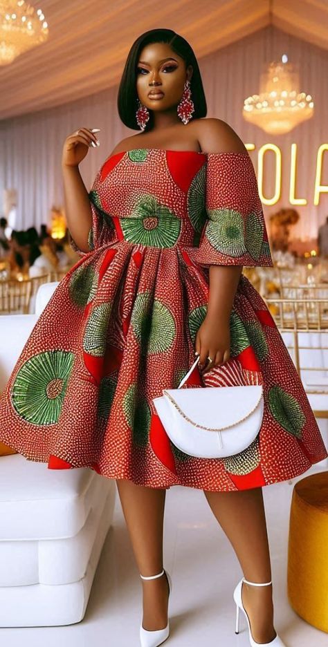 Credit: Folah Signature Folah Signature, African Bridal Dress, African Traditional Wear, Pregnant Lady, Modest Dresses Fashion, African Outfits, Chic Dress Classy, African Styles, Nature Fashion