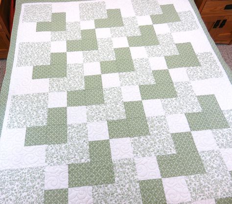 Sage Green Quilts Color Schemes, Sage Green Quilt Ideas, Green And White Quilts, Green Quilts Ideas, Sage Green Quilt Patterns, Sage Quilt, Green Quilts, Handmade Quilts For Sale, Baby Quilt Tutorials