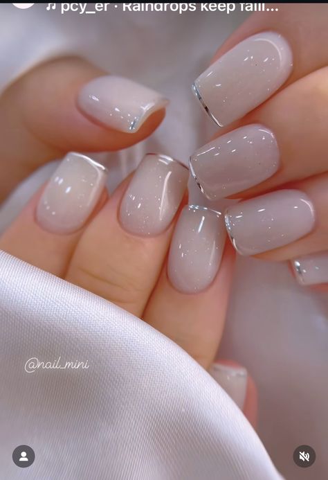 New Years Eve Wedding Nails, Nails For Elderly Women, Short Nails For Bride Wedding Day, Wedding Nails Short Nail Beds, Elegant Bride Nails, Neutral Nails For Wedding, Classy Holiday Nails Christmas, Nails For Wedding Guest Classy, Wedding Day Nails For Bride Bridal