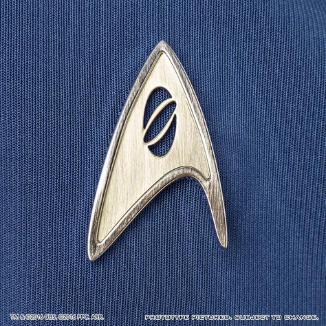 Star_Trek_Beyond_Blue_Tunic_00 Star Trek Blue Uniform, Vulcan Star Trek Aesthetic, Spock Aesthetic, Star Trek Aesthetic, Julian Bashir, Starfleet Uniform, Space Husbands, Hikaru Sulu, Leonard Mccoy