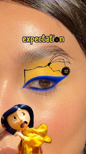 Halloween Makeup Coraline, October Eyeliner Looks, Coraline Eye Makeup, Coraline Makeup Ideas, Coraline Inspired Makeup, Coraline Makeup Halloween, Coraline Makeup Looks, Coraline Eyes, Movie Makeup Looks