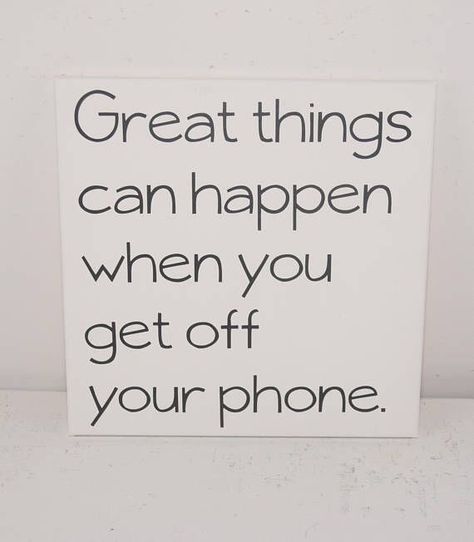 It amazes me at how many ppl stay on social media while at work. On the clock. Smh! Get Off Your Phone, Off Social Media, Home Quotes, Technology Quotes, Phone Quotes, Computer Shortcuts, Quotes Wisdom, Painting Quotes, Love Canvas