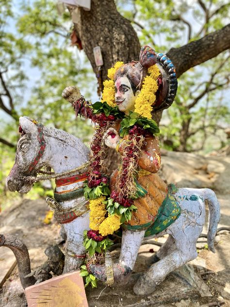 Bhathiji maharaj mandir Bhathiji Maharaj, Gujarat Temple, Hindu Art, Temple, Animals, Quick Saves, Art