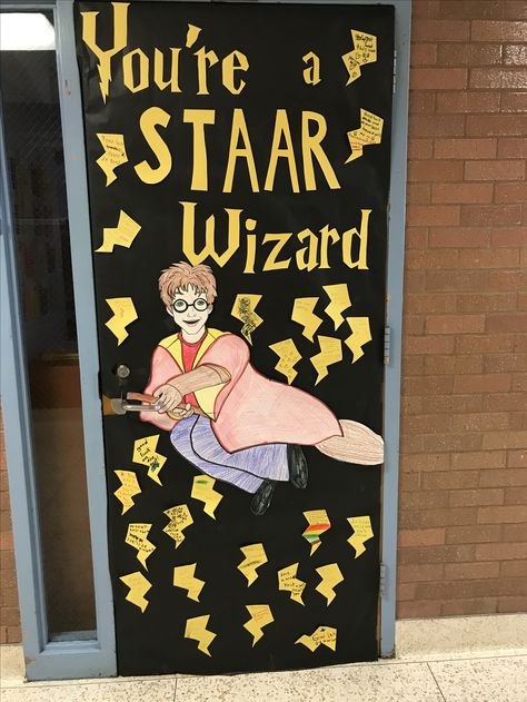 STAAR test spirit poster! So much fun to make this Harry Potter poster as a Reading teacher and my students loved to add the encouraging notes on lightning bolts. Staar Posters Motivation, Staar Test Motivation Posters, Staar Posters, Testing Encouragement Posters, Testing Treats For Students, Pep Rally Themes, Staar Test Motivation, Test Motivation, Testing Treats