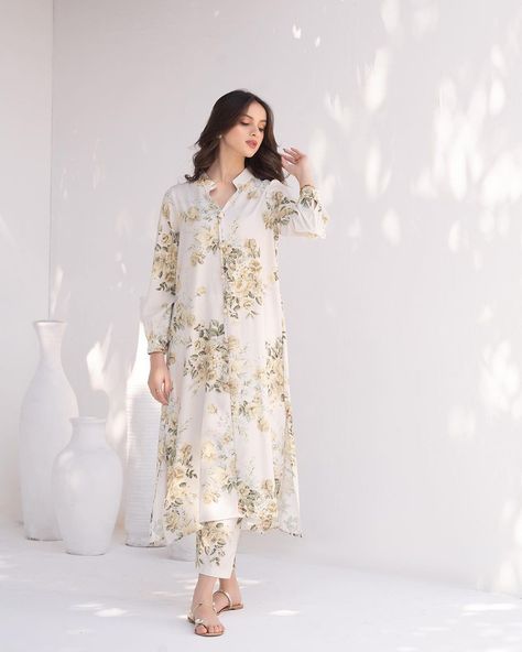 Lose Dress Outfits, Summer Outfits Pakistani, Full Printed Suit Design, Printed Suit Design, Lose Dress, Pakistani Wedding Hairstyles, Eastern Clothes, Black Bridal Dresses, Asian Attire