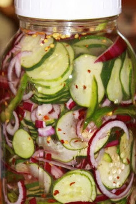 Cucumber Salad In A Jar, Cucumber Salads, Vinegar Salad, Easy Cucumber Salad, Cucumber Recipes Salad, Salad In A Jar, Pickled Veggies, Cucumber Recipes, Kampot