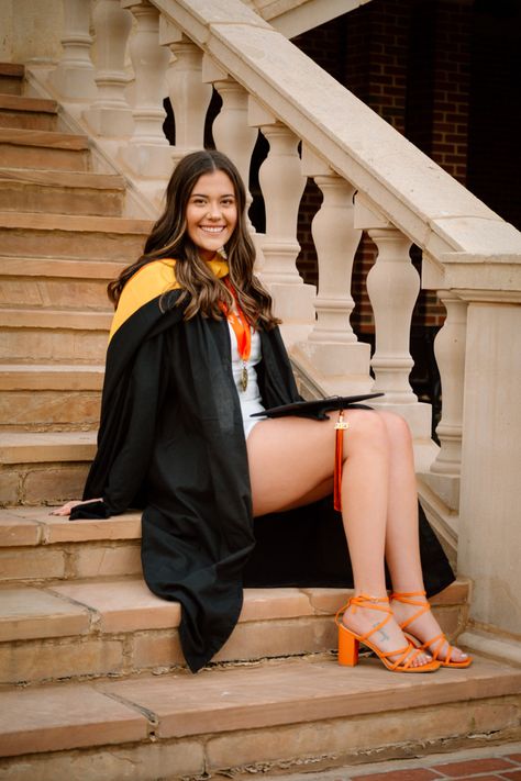 Oklahoma State Graduate Oklahoma State Senior Pictures, Oklahoma State Graduation Pictures, Osu Graduation Pictures, Grad School Graduation Pictures, Masters Pictures, Masters Photoshoot, Masters Graduation Pictures, Grad Poses, Graduation Book