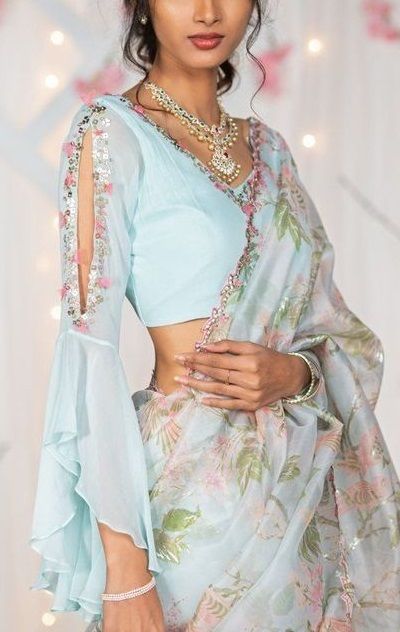 Long Saree Blouse Designs, Full Sleeves Blouse Designs, Backless Blouse Designs, Fashionable Saree Blouse Designs, Sari Blouse Designs, Ganpati Decoration, Outfits Dress, Blouse Designs Silk, Saree Designs Party Wear