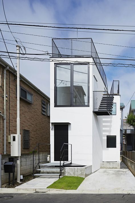 Gallery of Rooftop House / Another APARTMENT / Tsuyoshi Kobayashi - 8 Small Industrial House, Rooftop House, House Design Plans, Two Story House Plans, Modern Small House Design, Narrow House, Small House Plan, Small House Design Plans, Modern Tiny House