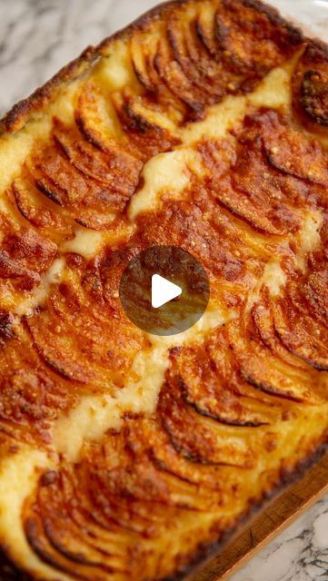 Chris Collins on Instagram: "If you haven’t tried this epic dish, inspired by the iconic Chef John, you are missing out big time. There’s no way you won’t fall in love with it!! Enjoy 😁 Chris x

MASHED POTATO GRATIN | Serves 6-8

INGREDIENTS

➡️MASH:
1.5kg / 3.3lb Baking Potatoes
1 tbsp + 1 tsp Salt, or to taste
6 tbsp / 90g Butter, leave at room temp
160ml / 2/3 cup Cream, leave at room temp
150g / 1 1/2 cups grated Cheddar
1/4 tsp Black Pepper, or to taste
➡️GRATIN:
750g / 1.6lb Baking Potatoes
2 tbsp / 30g Butter, melted
1 large clove Garlic, finely grated/minced
1/4-1/2 tsp Salt, or to taste
1/8-1/4 tsp Black Pepper, or to taste
40g / 1.4oz Parmesan (preferably fresh dusty variety)
finely diced Fresh Chives, to garnish

METHOD

1️⃣For the mash, peel and dice the potatoes into chunks, Mashed Potato Gratin, Baking Potatoes, Chef John, Potato Recipes Side Dishes, Potato Gratin, Potato Side Dishes, Mashed Potato, Fresh Chives, Salad Side Dishes