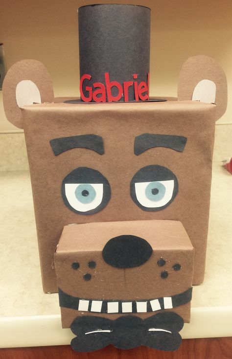 Freddy Fazbear Valentines Boxes, Huggy Wuggy Valentine Box Ideas, Cool Valentines Boxes For Boys, Five Nights At Freddy's Valentine Boxes, Fnaf Valentines Boxes, Valentines Boxes For Kids School, Cool Valentine Boxes, Diy Valentines Box, Valentine Boxes For School