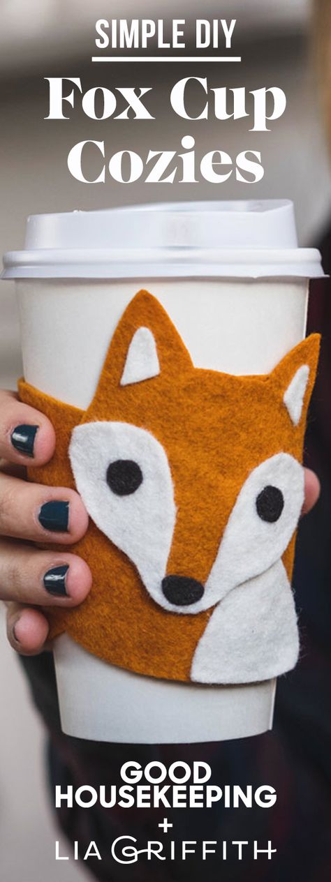 So cute and so easy! Craft Fair Table, Knit Tea Cozy, Holiday Crafts Gifts, Fox Crafts, Felt Fox, Kid Friendly Crafts, Diy Anniversary, Fox Gift, Girls Group