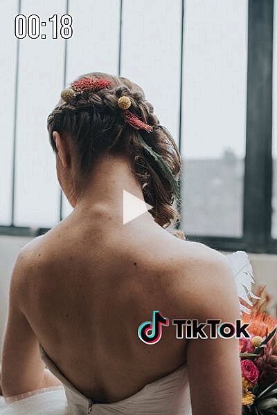 ** Coiffures de mariage à tresses : les plus jolies inspirations Image: 0 up dos for prom pony tail, up dos for prom short hair, up dos for prom videos, up dos for prom simple!