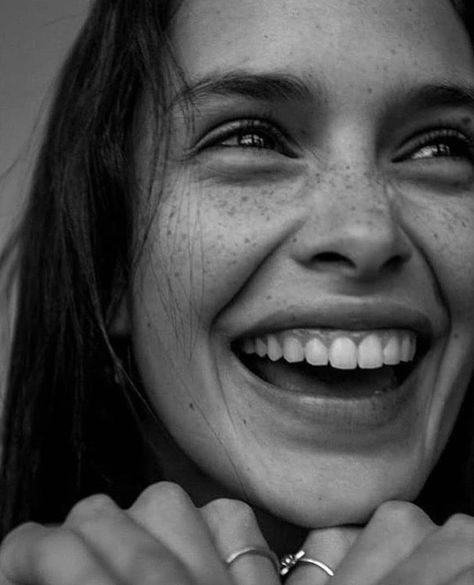 Cool Ideas • Instagram Dental Photography, Women Laughing, Girls Ankle Boots, Mood Instagram, Model Face, Black And White Portraits, Digital Art Girl, Trader Joes, Beautiful Smile