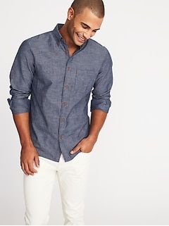 Men:Shirts | Old Navy Style Chambray Shirt, Casual Outfits For Men, Chambray Shirt Men, Outfits For Men, Mens Fashion Edgy, Denim Shirt Men, Mens Fashion Rugged, Blue Steel, Running Clothes