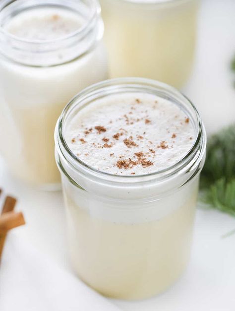 Blender Eggnog - i am baker Eggnog Punch, Boozy Eggnog, Original Fantasy Fudge Recipe, Boozy Recipes, Fantasy Fudge Recipe, Drinks Nonalcoholic, Happy Festivus, Eggnog Cake, The Chunky Chef