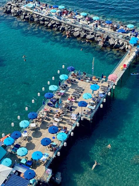 27 of the Best Things to do in Sorrento, Italy - Hazel's Travels Sorrento To Positano, Sorrento To Capri, Sorrento Italia, Sorrento Beach, Sorrento Hotel, Amalfi Coast Itinerary, Beach Clubs, Sorrento Italy, Italy Travel Tips