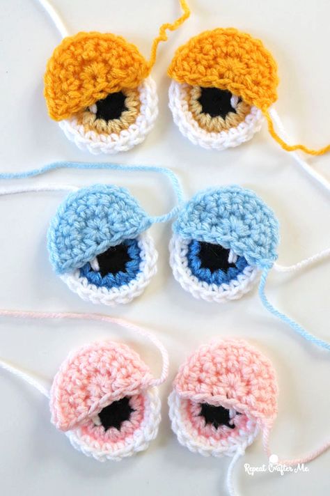 Sleepy Crochet Cartoon Eyes - Repeat Crafter Me Amigurumi Crochet Eyes Pattern, Crochet Eyeballs Free Pattern, Crochet Cartoon Eyes, Crochet Eyes Pattern, Crochet Eye Patch Free Pattern, Crochet Eyes For Stuffed Animals, Crocheted Eyes Free Pattern, Crochet Sleepy Eyes, Crochet Eyes For Amigurumi