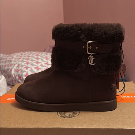 Selling This Juicy Couture Boots! Perfect For The Winter~ Color: Dark Brown Size: 7, Fits 6.5 Comfortably Condition: New Note: It Says Size 7 But I Recommend Going Up Half A Size For A More Comfortable Fitsize 6.5 Might Fit Better! (I’m Usually Size 7.5 In Women’s And I Got Myself Size 8 And It Was Perfect For Me- My Feet Are Wide So I Like My Toes Being Able To Have Space In Front A Bit More) Couture Boots, Juicy Couture Boots, Juicy Couture Shoes, Perfect For Me, Winter Color, Winter Colors, Winter Boots, I Got This, Juicy Couture