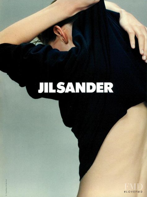 Photo feat. Guinevere van Seenus - Jil Sander - Spring/Summer 1996 Ready-to-Wear - Fashion Advertisement | Brands | The FMD #lovefmd Guinevere Van Seenus, Craig Mcdean, Vogue Archive, Campaign Fashion, Brand Campaign, Fashion Photography Inspiration, Fashion Advertising, Ad Campaign, Photography Inspo