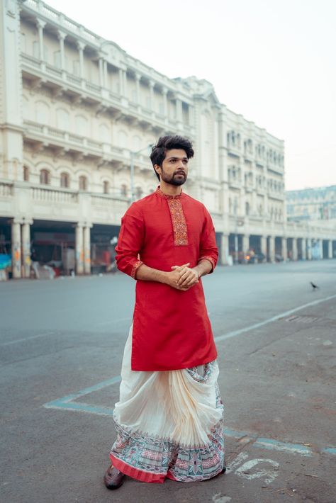 Red Kurta For Men, White Kurta Men, Groom Indian Wedding Outfits, Kurta Designs Men's, Indian Wedding Suits Men, Stylish Boy Clothes, Tatted Men, Kashmiri Embroidery, Stylish Boy