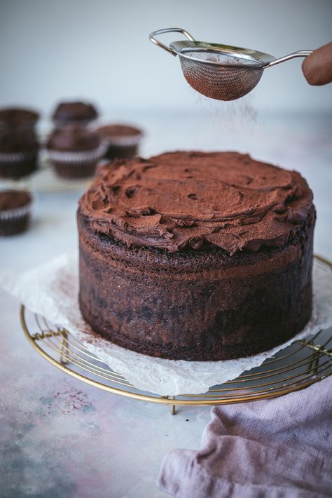 Beetroot Cake, Baking Photography, Chocolate Mud Cake, Torte Cupcake, Dessert Photography, Mud Cake, Chocolate Fudge Cake, Cake Photography, Fudge Cake