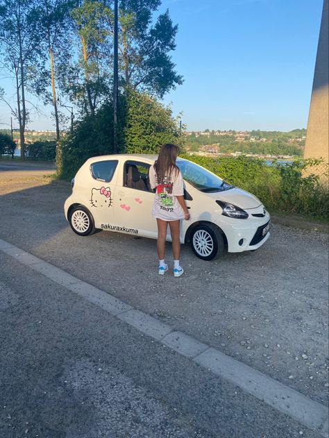 Toyota Aygo Aesthetic, Manifest Widget, 2010 Aesthetic, Toyota Aygo, Biker Girl, Car Stuff, Dream Car, Toyota Corolla, Van Life