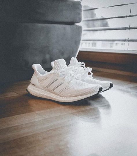 Adidas Ultraboost 4.0, Nike Tanjun, Adidas Boost, Nike Lunar, Adidas Ultraboost, Summer Instagram, Adidas Gazelle Sneaker, Adidas Ultra Boost, Instagram Summer