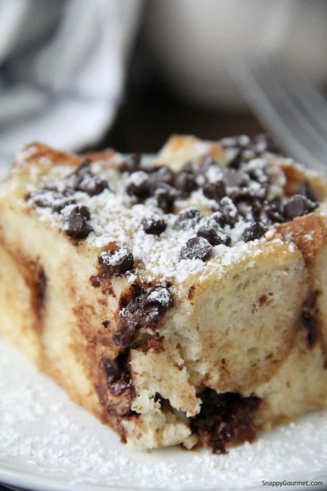 Cannoli French Toast, Overnight French Toast Casserole, French Toast Casserole Overnight, French Toast Casserole Recipes, Overnight French Toast, Fruit Sauce, Toast Casserole, Italian Pastry, Brunch Recipe