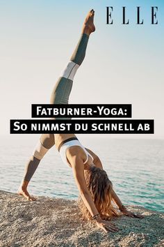 Entspannt abnehmen mit Fatburner-Yoga | ELLE #entgiften Month Workout Challenge, Hard Yoga, Fat Burner Workout, Yoga Handstand, Insanity Workout, Hiking Workout, Bottom Workout, Yoga Exercises, Popular Workouts