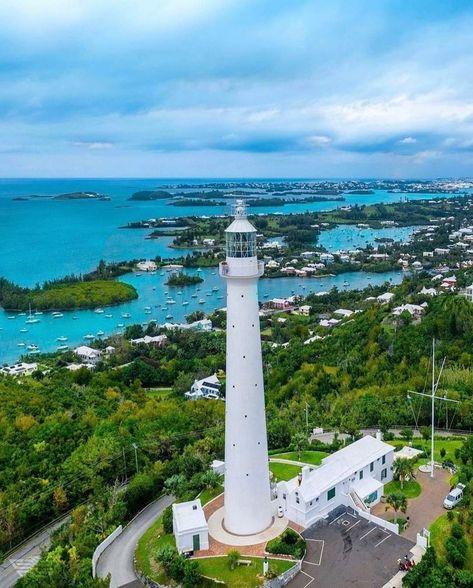 Built in 1844 the Gibb's Hill Lighthouse is the taller of two lighthouses on Bermuda, and one of the first lighthouses in the world to be made of cast-iron ~.~ Bullet Journal Inspo, Last Days, Cn Tower, My Last, Lighthouse, New England, Cast Iron, Boats, Built In