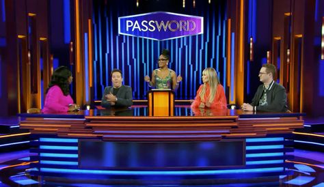 Snl Characters, Celebrity Game, Tony Hale, Joel Mchale, Good Passwords, Movie Popcorn, Yvette Nicole Brown, Game Shows, Martin Short