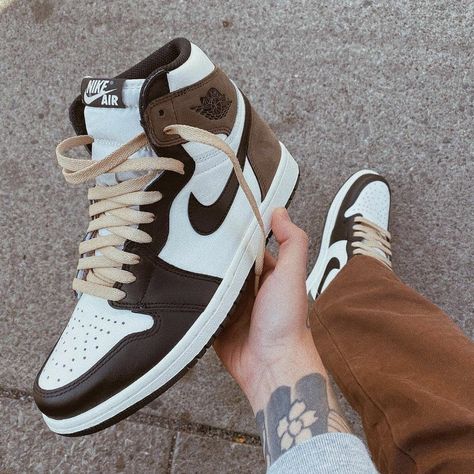 204 on Twitter: "Nike… " Buty Jordan, Women Jordans, Обувь Air Jordan, Buty Marki Nike, Custom Jordans, Boty Nike, Jordans Shoes, Skor Sneakers, Nike Fashion Shoes