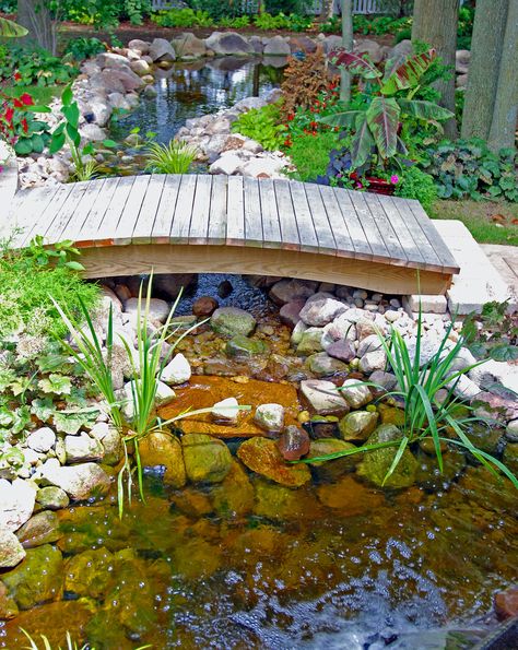 Backyard pond bridge | Small footbridge over backyard landsc… | Flickr Ideas De Piscina, Pond Bridge, Garden Landscaping Ideas, Backyard Ponds, Relaxing Backyard, Backyard Pond, Small Pond, Fountains Backyard, Pond Landscaping