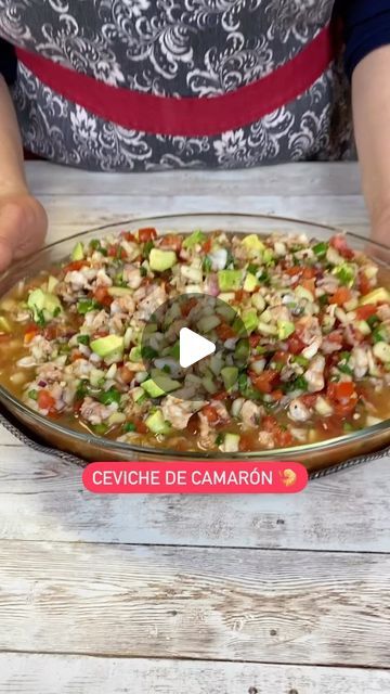 Armida Bejarano on Instagram: "CEVICHE DE CAMARÓN  está echo a mi manera espero les guste !   1kilo de camaron 4tomates rojos 1/4 de cebolla morada 1 1/2 pepino  3 chiles serranos o al gusto  Jugo de 15 limones puede ser menos si están jugosos  Sal al gusto  Pimienta negra al gusto Salsa magui aproximadamente 1 cucharada  11/2 tazas de Clamato  Cilantro   #ceviche  #camarón  #comidadeverdade  #comidamexicana  #comida #foodie  #foodblogger  #foodstagram  #instafood  #foodtruck  #foodgasm  #foods  #foodpic  #foodbeast  #foodart  #foodie  #foodgram  #foodlove  #foodphoto  #foodcoma  #foodstyle  #foodlife  #food52  #shrimp #shrimprecipes  #cocinaymasconarmida" Ceviche Recipe With Clamato, Ceviche Shrimp, Chile Serrano, Tiktok Recipes, Ceviche Recipe, Shrimp Ceviche, Kitchen Help, March 5, Ceviche