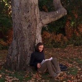 Estilo Rory Gilmore, Studera Motivation, Herbst Bucket List, Gilmore Girls Seasons, Gilmore Girl, Alexis Bledel, Season Of The Witch, Rory Gilmore, Chuck Norris