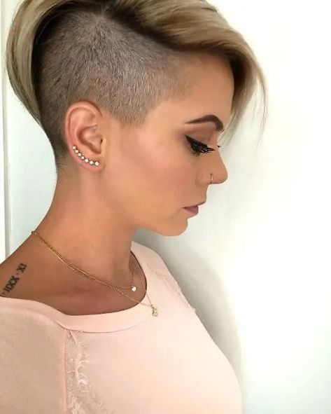 One Side Shaved Hairstyles, Half Shaved Head Hairstyle, Pixie Cut Shaved Sides, Shaved Pixie Cut, Shaved Pixie, Half Shaved Hair, Shaved Side Hairstyles, Long Pixie Cuts, Short Hair Undercut