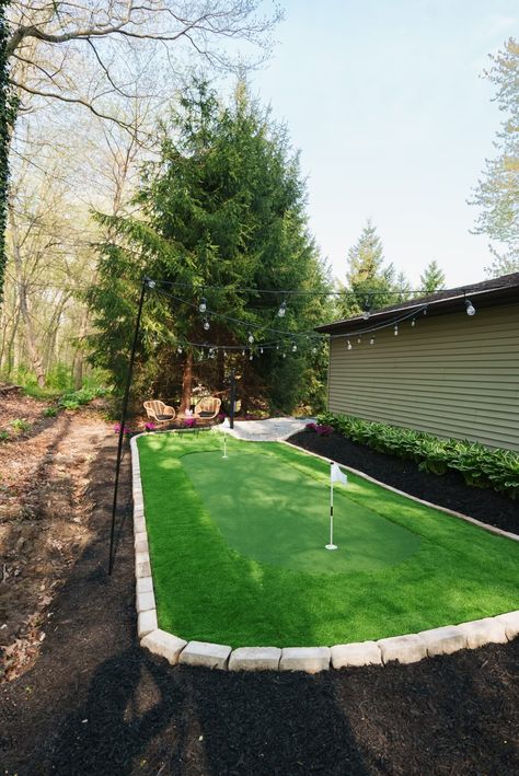 DIY Backyard Putting Green - Newbuild Newlyweds Diy Backyard Mini Golf Course, Diy Putt Putt Golf Course, Home Putt Putt Course, Mini Putt Course Backyard, Limestone Gravel, Backyard Putt Green, Green Backyard, Big Yard, Backyard Diy