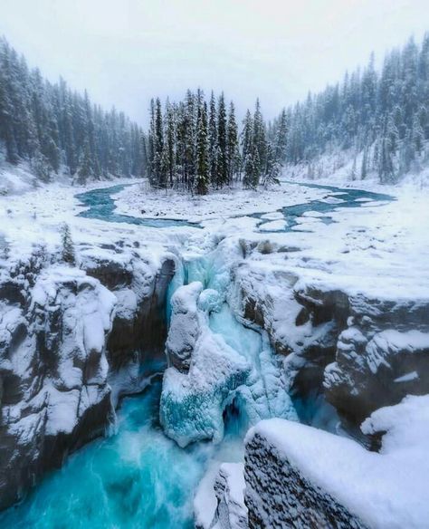 Sunwapta Falls, Peaceful Pictures, Landscape References, Snow Valley, Broken Dreams, Image Nature, Winter Scenery, Winter Photography, Winter Landscape