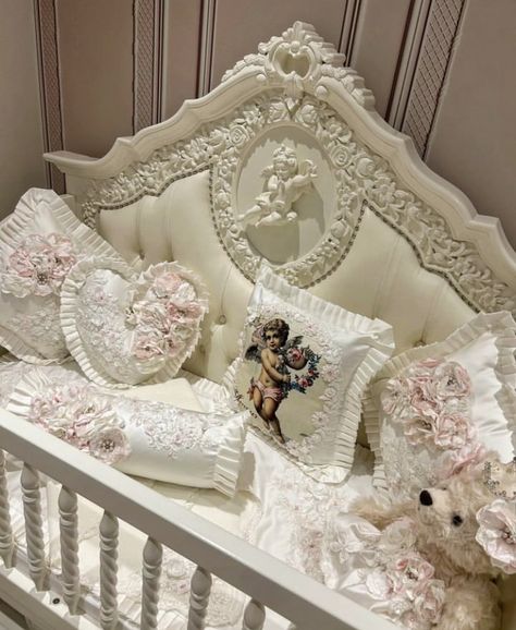 Coquette Baby Room, Crib Aesthetic, Princess Baby Room, Royal Baby Rooms, Aesthetic Baby Room, Coquette Nursery, White Baby Room, Aesthetic Baby, White Crib