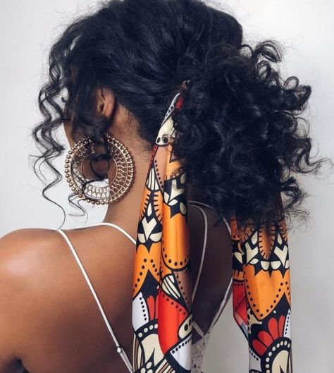 Short Curly Ponytail Hairstyle Fishbone Hairstyle, Beautiful Ponytail, Long Ponytail Hairstyles, Cornrow Ponytail, Curly Hair Ponytail, French Braid Ponytail, Ponytail Hairstyles Easy, Ponytail Hairstyle, Dress Ankara