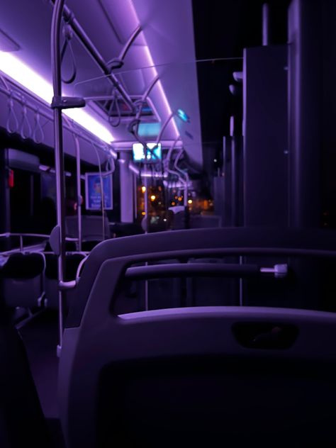 #bus #latenightbus #latenight #driving #aesthetic #Vibes #latenightvibes #nights #music Buss Aesthetic, Visual Strategy, Urban Aesthetic, Bus Ride, Bus Stop, Street Photography, Music Videos, Train, Photography