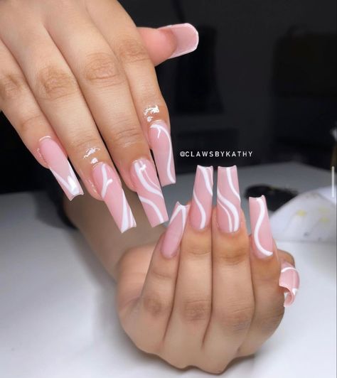 Simple Color Nails Acrylic, Acrylic Nails Line Designs, White Summer Nails Acrylic, Acrylic Nails Nude Design, Nice Nails Ideas, Line Art Nail Design, Shiny Nails Designs, French Tip Acrylic Nails, Coffin Shape Nails